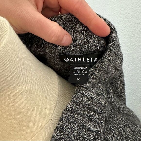 [Athleta] Gray V Neck Tunic Sweater - Size Medium - Picture 2 of 4